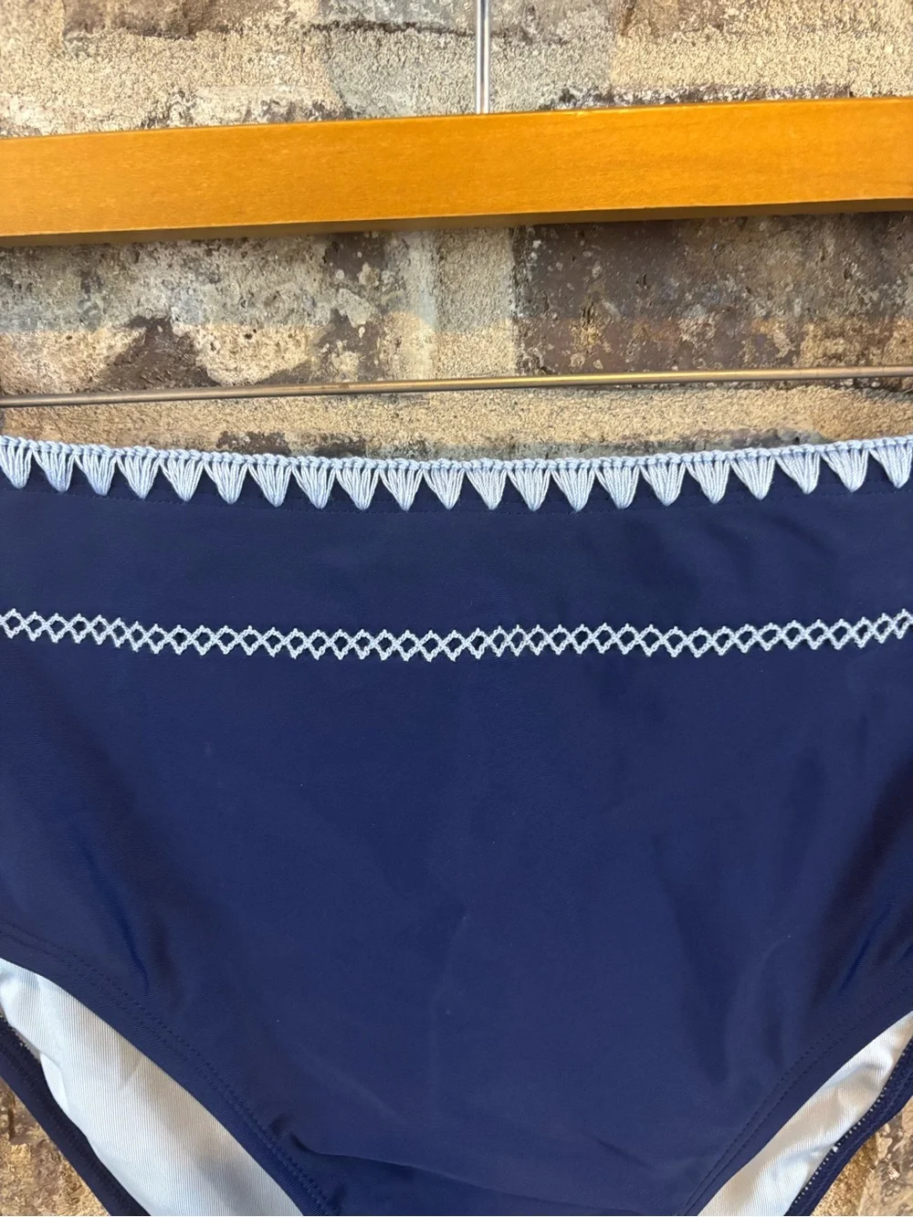 Cupshe Women’s Navy Blue Embroidered Two-Piece Swim Set Size M